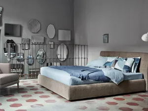 Letto in tessuto imbottito con box contenitore Tonight di Bonaldo